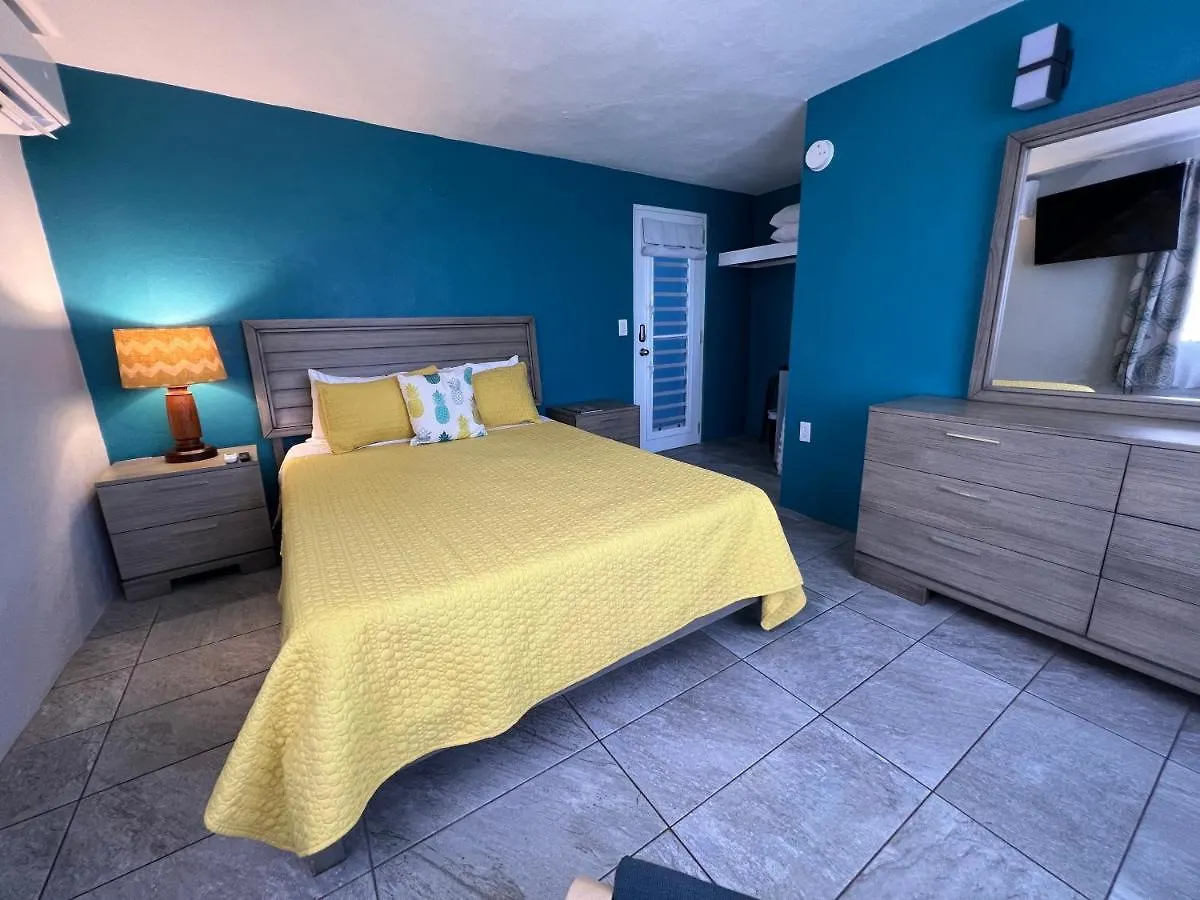The Vieques Guesthouse Эсперанса