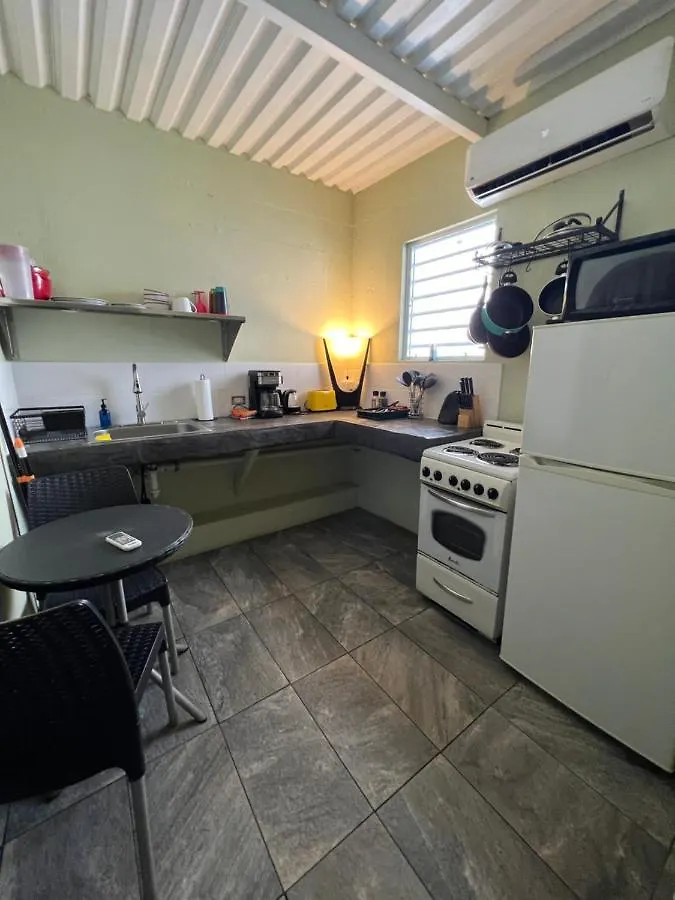 Гостевой дом The Vieques Guesthouse Эсперанса