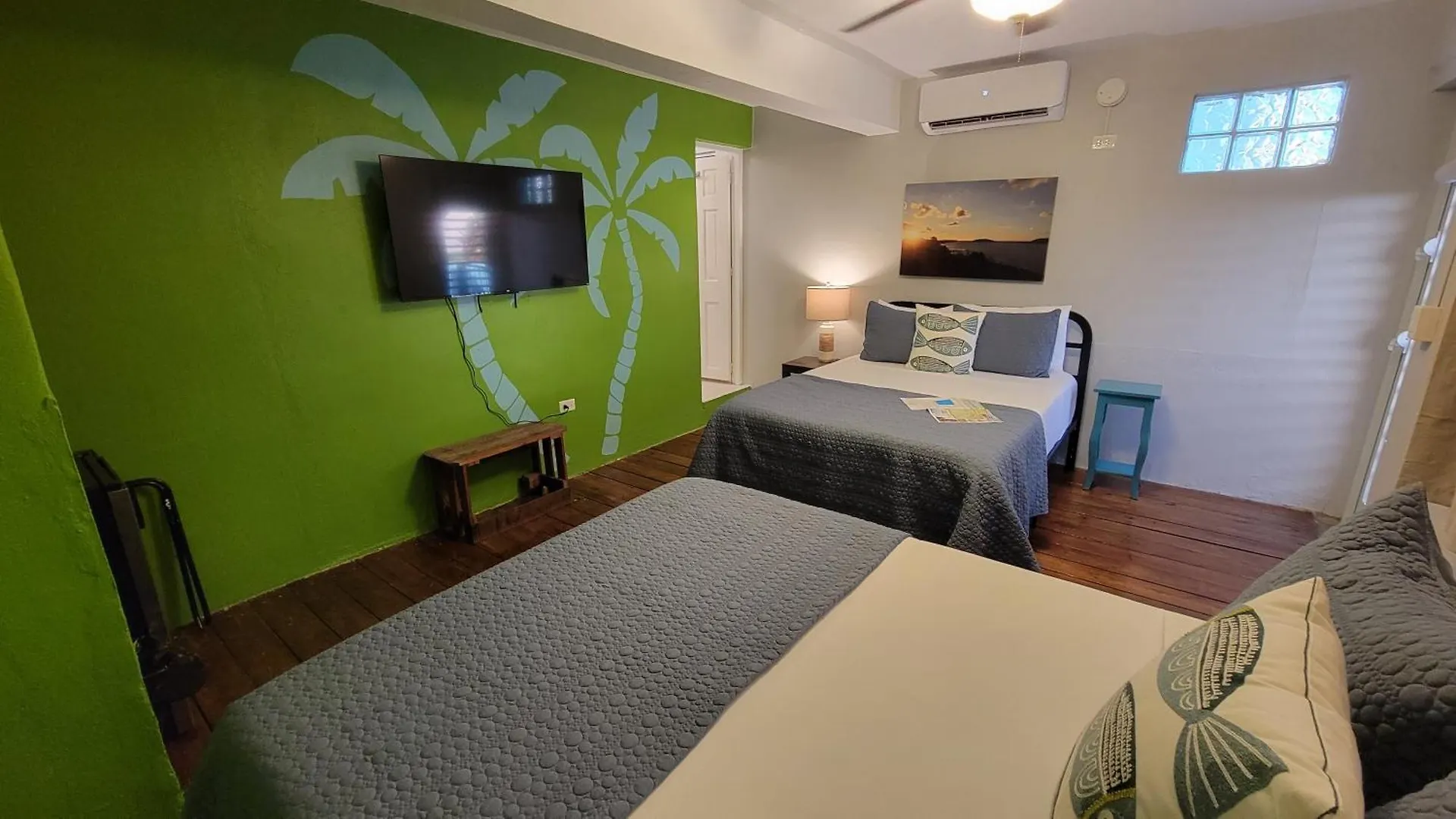 The Vieques Guesthouse Эсперанса